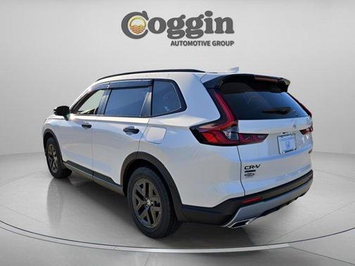 Platinum White Pearl 2026 Honda CR-V Hybrid TrailSport