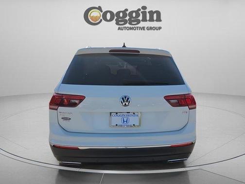 2018 Volkswagen Tiguan 2.0T SEL Premium