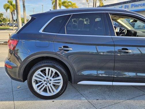 2020 Audi Q5 40 Premium Plus
