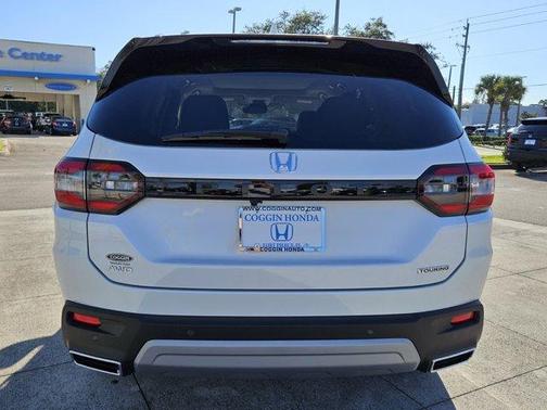 2025 Honda Pilot Touring
