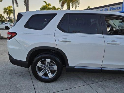 2023 Honda Pilot EX-L 8-Passenger