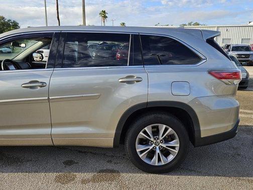 2016 Toyota Highlander LE Plus
