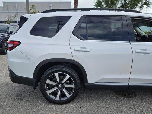 2023 Honda Pilot Touring