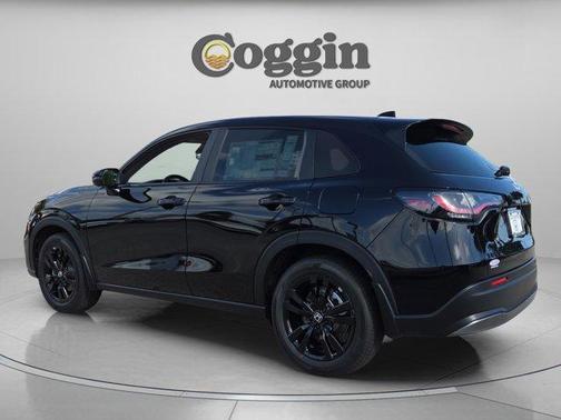 Crystal Black Pearl 2026 Honda HR-V Sport