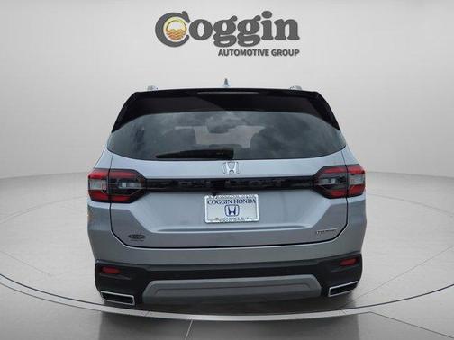 Lunar Silver Metallic 2025 Honda Pilot Touring