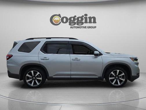 Lunar Silver Metallic 2025 Honda Pilot Touring