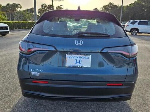 2025 Honda HR-V LX