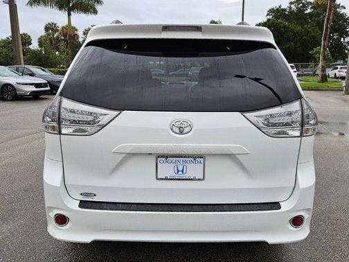 2013 Toyota Sienna SE