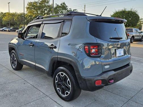 2017 Jeep Renegade Trailhawk