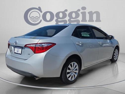 Classic Silver Metallic 2016 Toyota Corolla LE