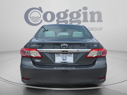 Magnetic Gray Metallic 2013 Toyota Corolla LE