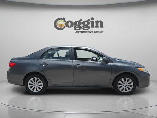 Magnetic Gray Metallic 2013 Toyota Corolla LE