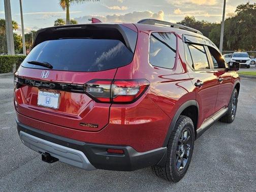 2025 Honda Pilot TrailSport