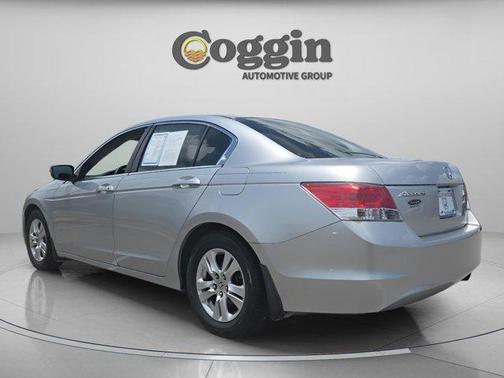 Bold Beige Metallic 2009 Honda Accord LX-P