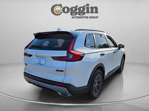 Platinum White Pearl 2026 Honda CR-V Hybrid TrailSport