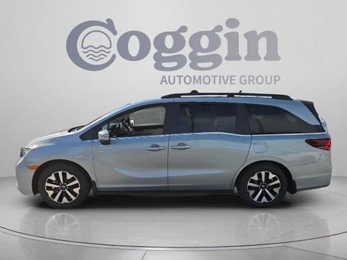 Solar Silver Metallic 2027 Honda Odyssey EX-L
