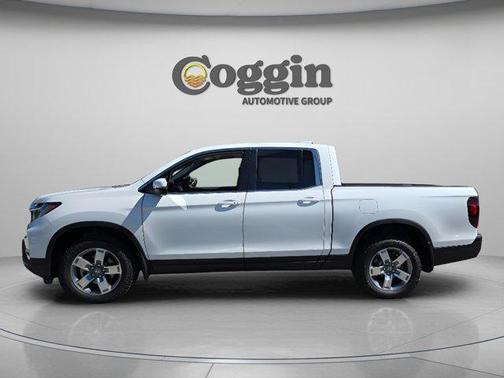 Solar Silver Metallic 2026 Honda Ridgeline RTL