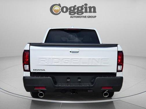 Solar Silver Metallic 2026 Honda Ridgeline RTL