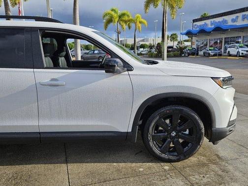 2025 Honda Pilot Black Edition