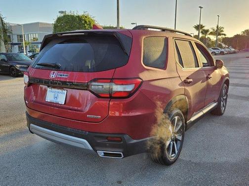 2025 Honda Pilot Touring