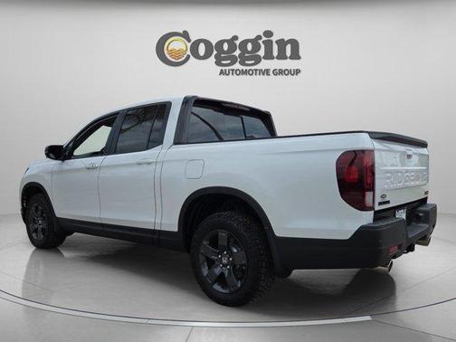 Solar Silver Metallic 2026 Honda Ridgeline TrailSport