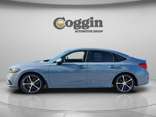 2022 Honda Civic Touring