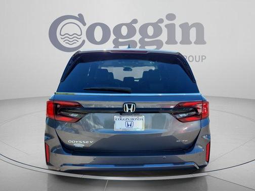 Modern Steel Metallic 2026 Honda Odyssey Elite