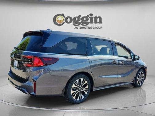 Modern Steel Metallic 2026 Honda Odyssey Elite