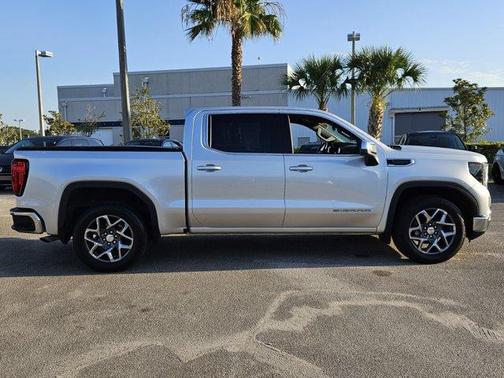2022 GMC Sierra 1500 SLE