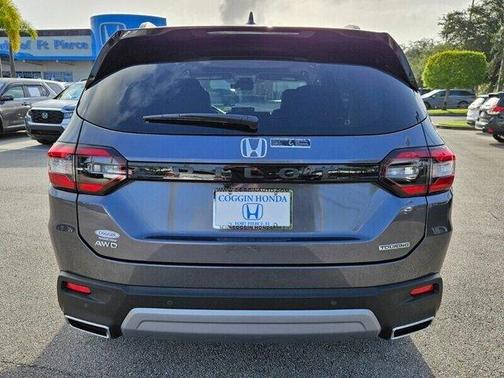 2025 Honda Pilot Touring