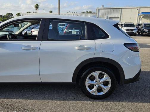 2023 Honda HR-V LX