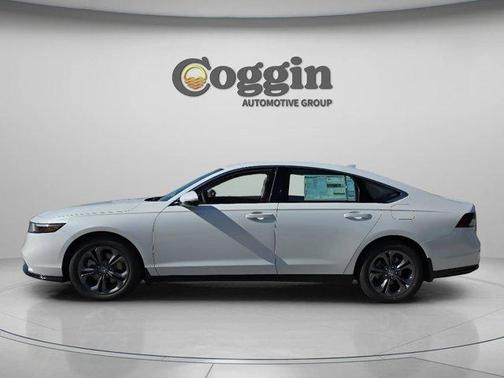 Platinum White Pearl 2026 Honda Accord Hybrid EX-L