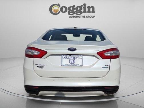 White Platinum Clearcoat Metallic 2013 Ford Fusion SE