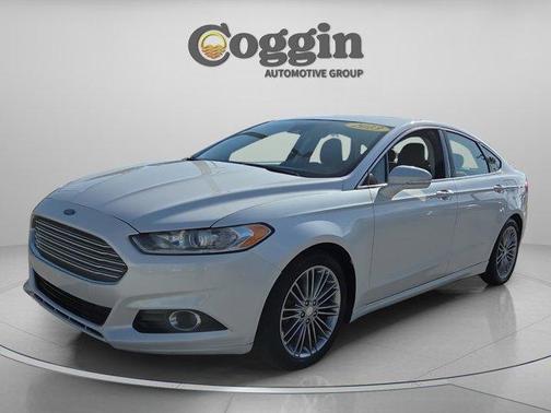 White Platinum Clearcoat Metallic 2013 Ford Fusion SE