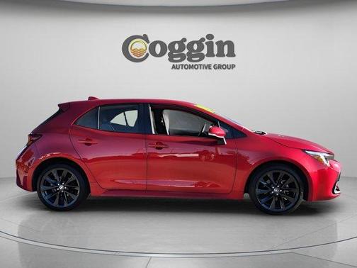 2024 Toyota Corolla Hatchback XSE