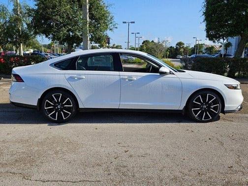 2025 Honda Accord Hybrid Touring