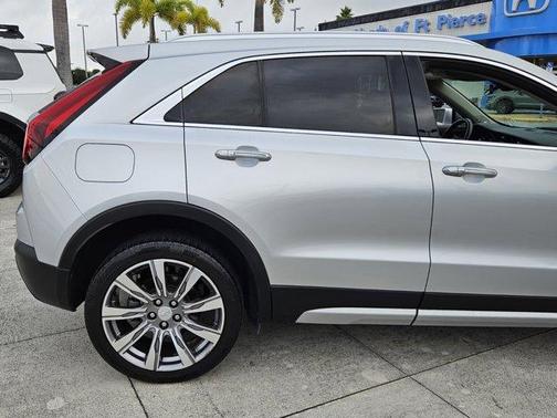 2019 Cadillac XT4 Premium Luxury