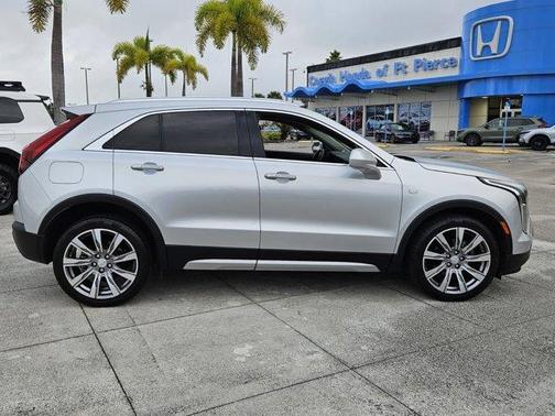 2019 Cadillac XT4 Premium Luxury