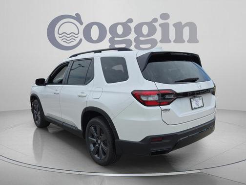 Platinum White Pearl 2026 Honda Pilot Sport