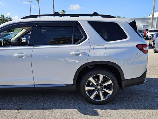2025 Honda Pilot Elite