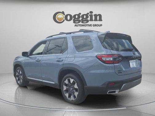 Sonic Gray Pearl 2026 Honda Pilot Touring