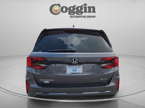 Modern Steel Metallic 2026 Honda Odyssey Elite