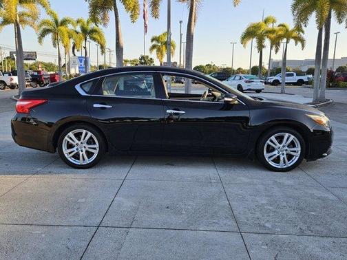 2017 Nissan Altima 3.5 SL
