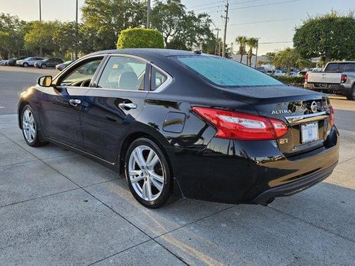 2017 Nissan Altima 3.5 SL