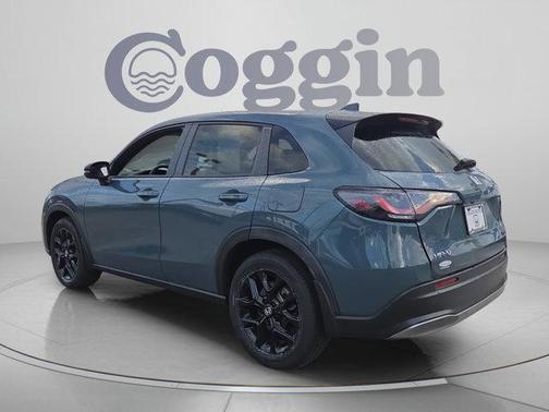 Urban Gray Pearl 2024 Honda HR-V Sport