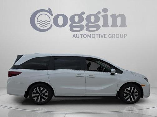 Solar Silver Metallic 2026 Honda Odyssey EX-L