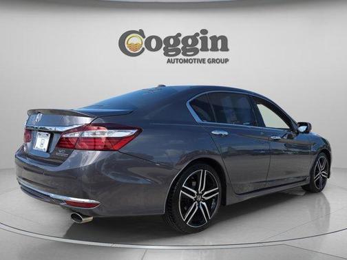 2017 Honda Accord Touring