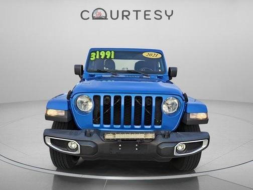 2021 Jeep Gladiator Sport