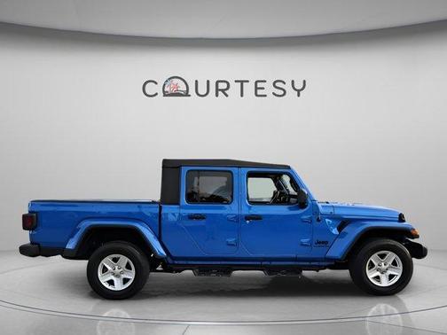 2021 Jeep Gladiator Sport