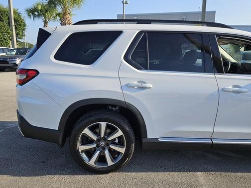 2025 Honda Pilot Elite